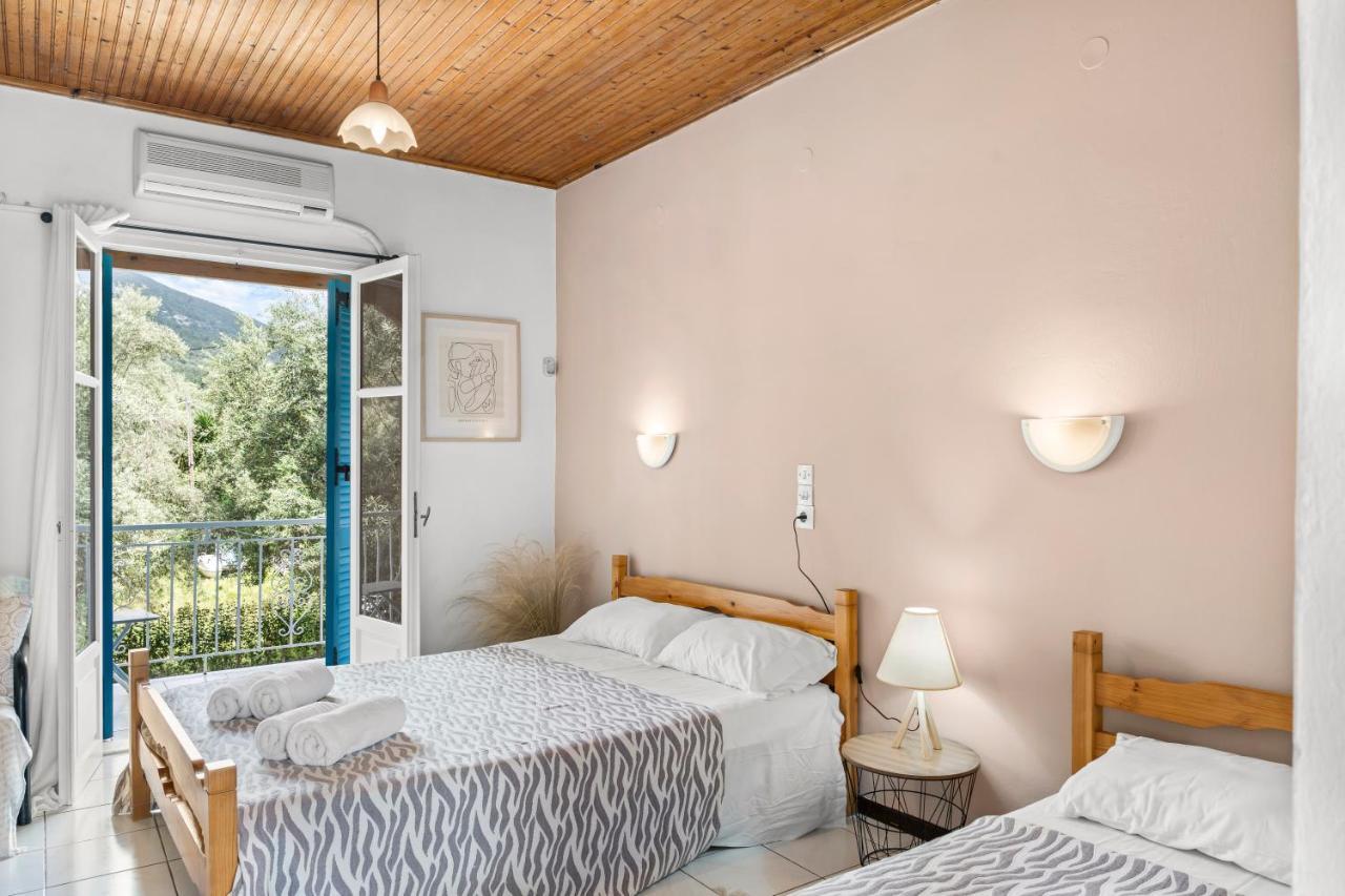 Oceanis Rooms Mikros Gialos Zewnętrze zdjęcie