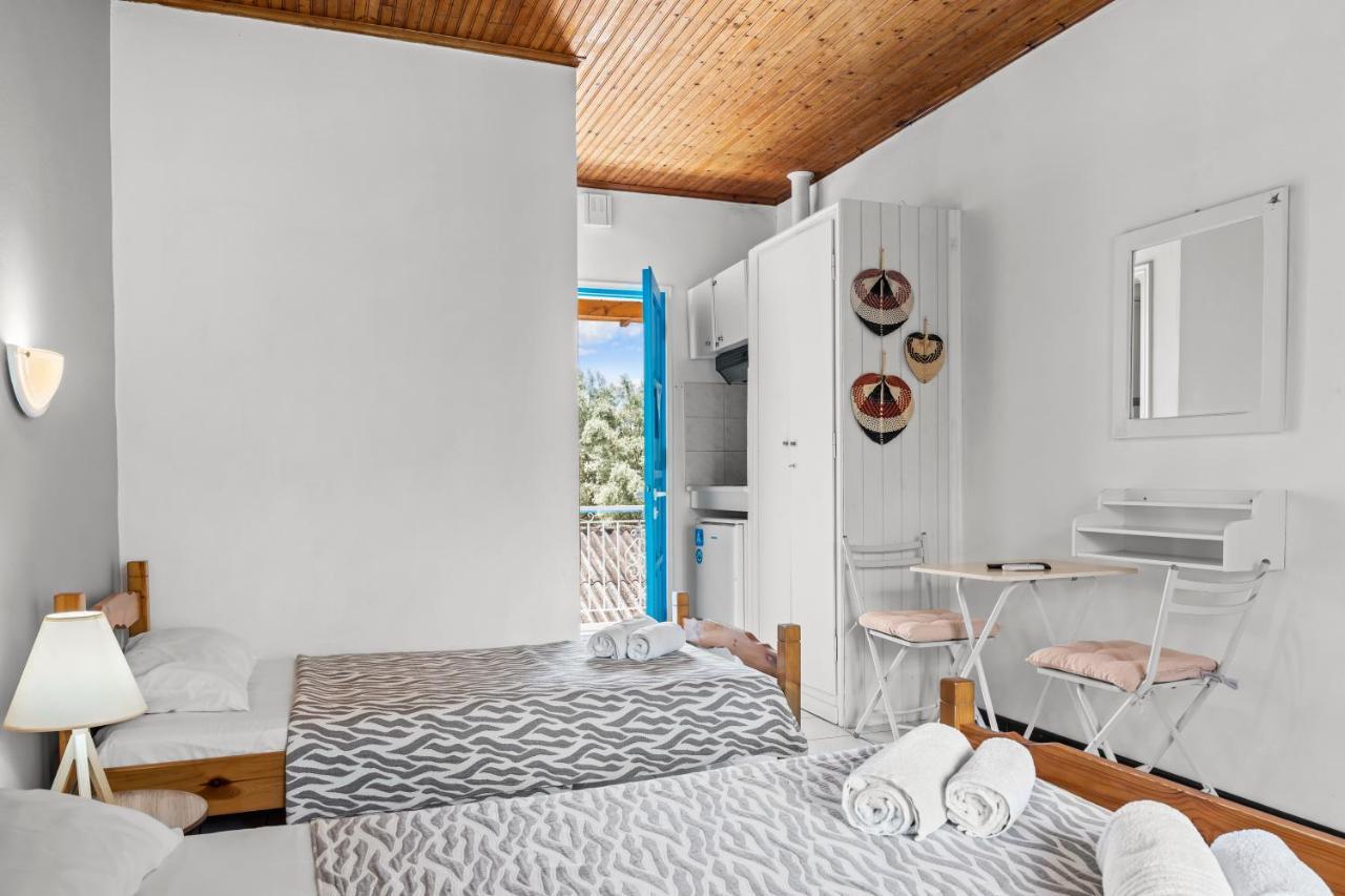 Oceanis Rooms Mikros Gialos Zewnętrze zdjęcie