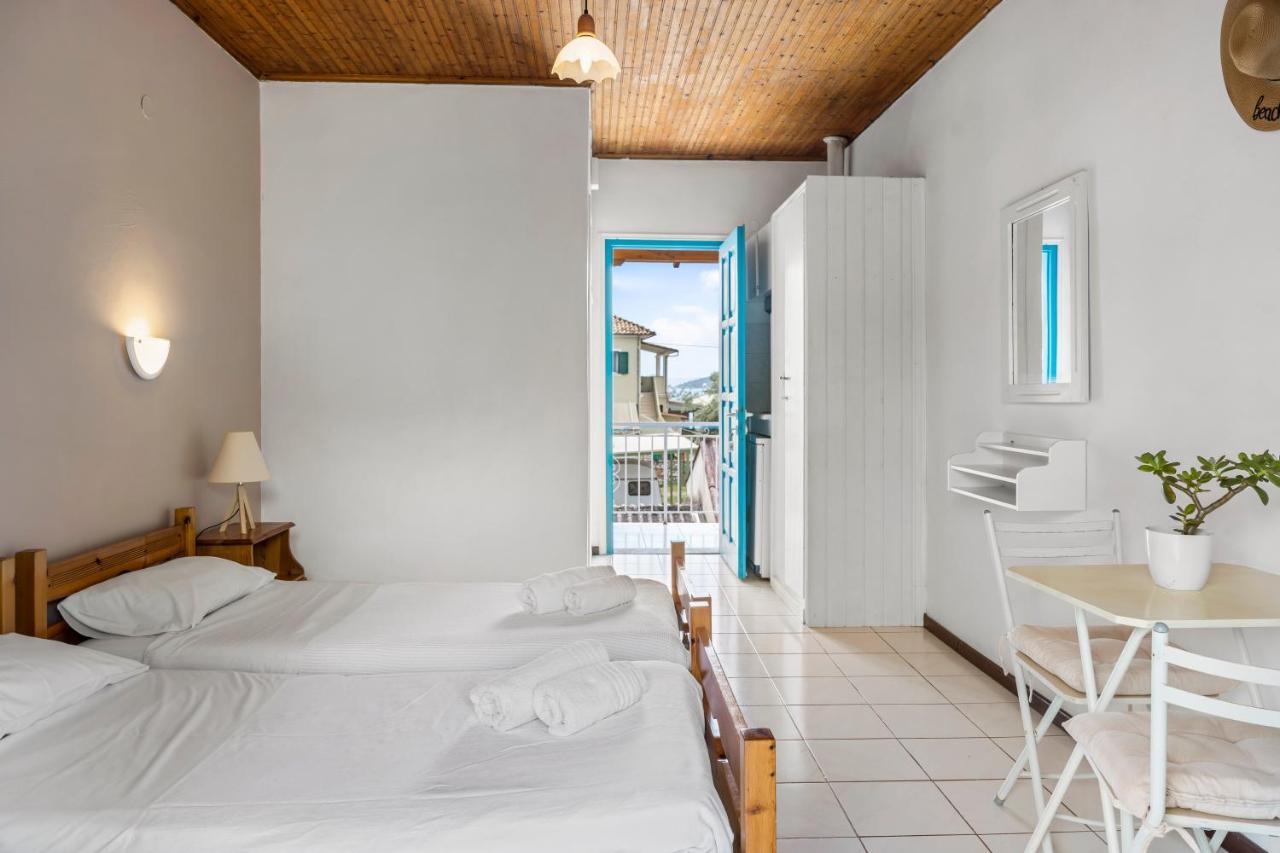 Oceanis Rooms Mikros Gialos Zewnętrze zdjęcie